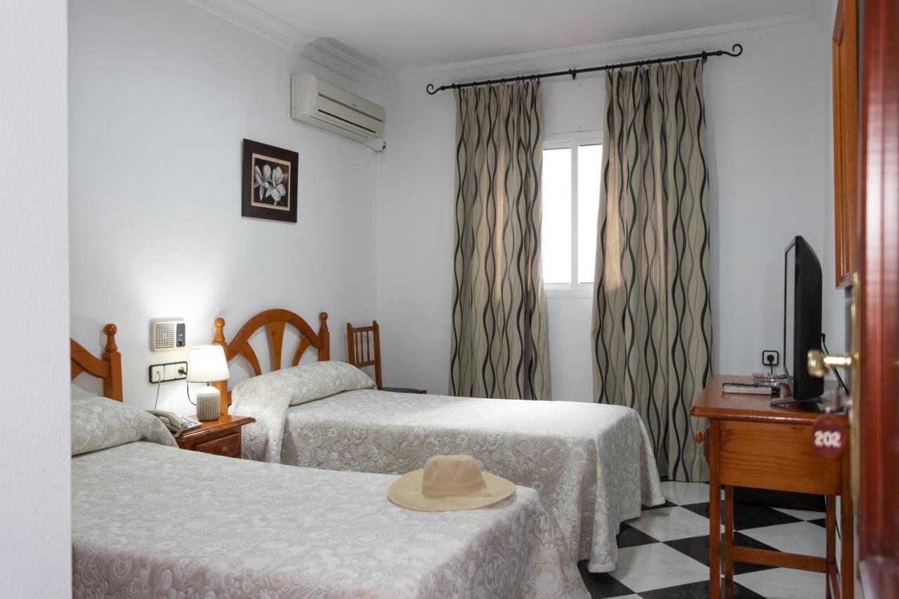Hotel Oasis Conil De La Frontera Extérieur photo