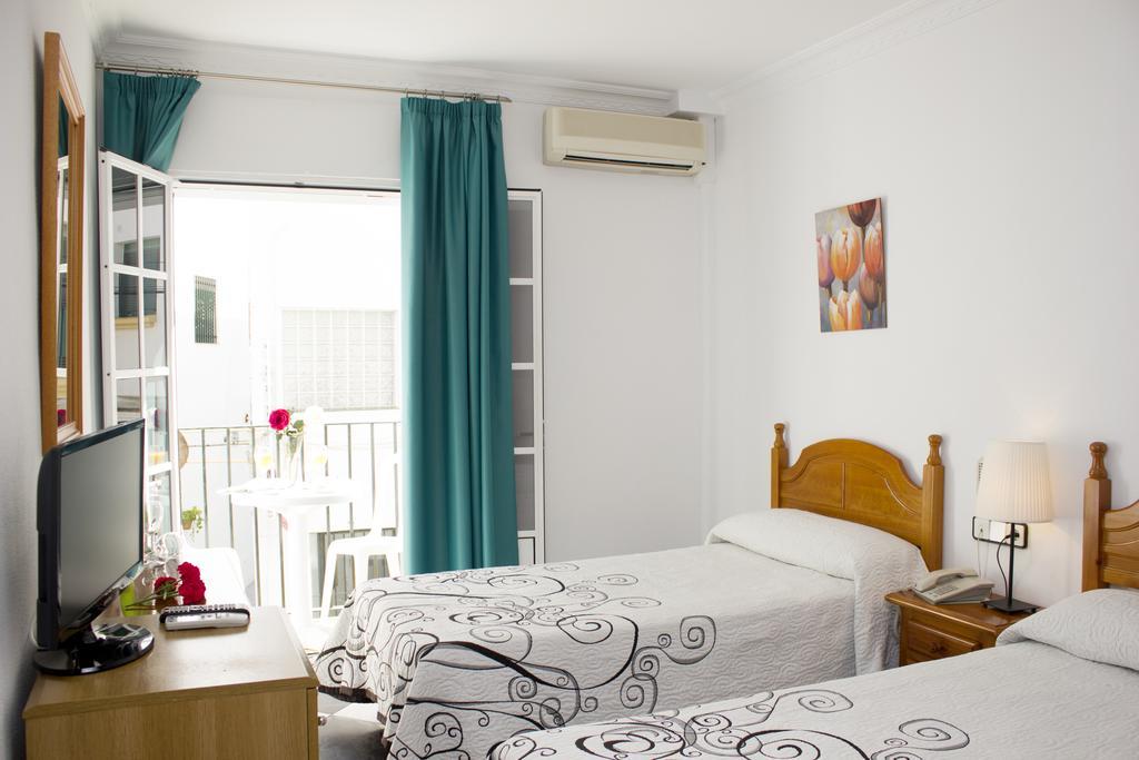 Hotel Oasis Conil De La Frontera Extérieur photo