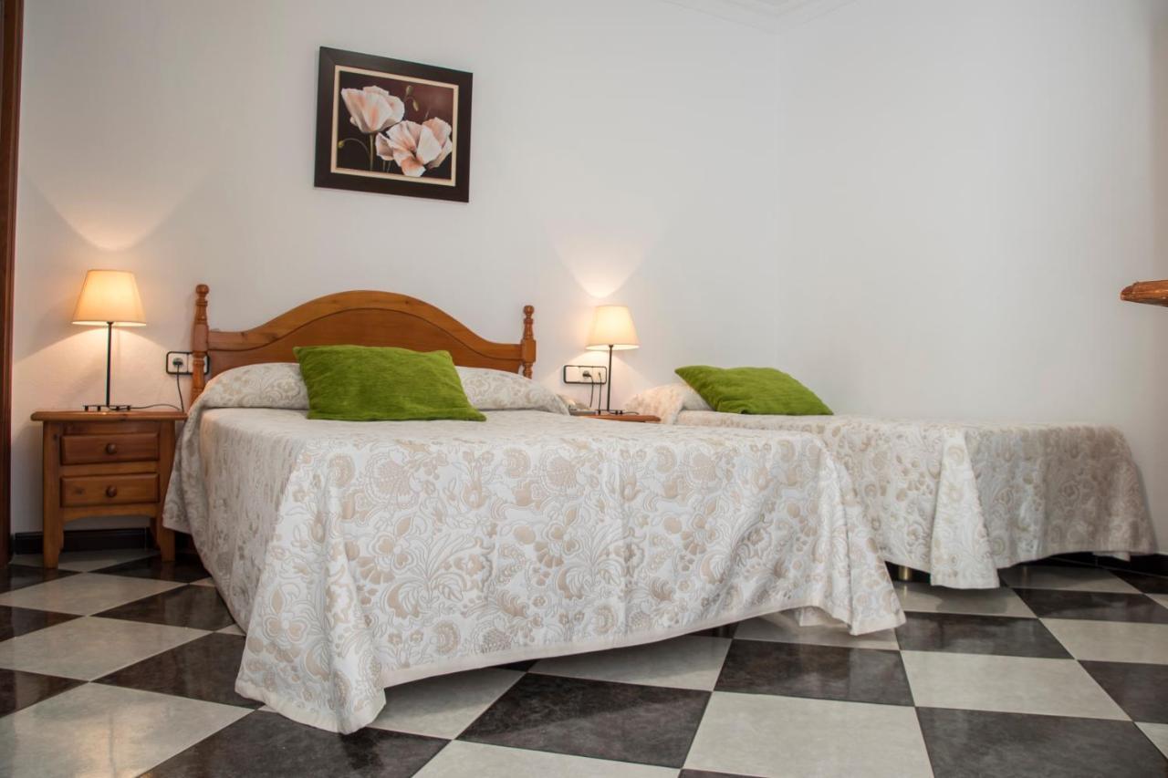 Hotel Oasis Conil De La Frontera Extérieur photo