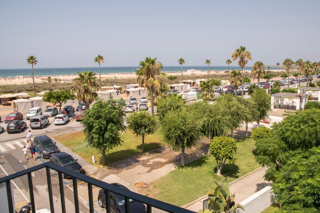 Hotel Oasis Conil De La Frontera Extérieur photo